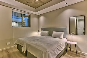 Luxury 2 Bedroom With Balcony