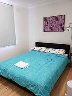 Campbelltown Holiday Home 3 Bed & Parking
