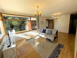 Campbelltown Holiday Home 3 Bed & Parking