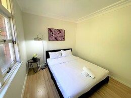 Campbelltown Holiday Home 3 Bed & Parking