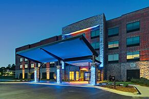 Holiday Inn Express And Suites Winston Salem Sw Clemmons by IHG