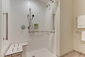 Holiday Inn Express And Suites Winston Salem Sw Clemmons by IHG