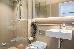 KOZYGURU Docklands Cozy Water View 1BED