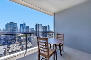 KOZYGURU BRISBANE ONE 1Bed APT Parking