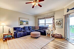 Ocean Park Condo Next to Fort Clinch State Park by RedAwning