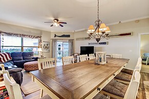 Ocean Park Condo Next to Fort Clinch State Park by RedAwning