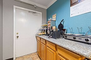 Days Inn by Wyndham Kenedy/Karnes City