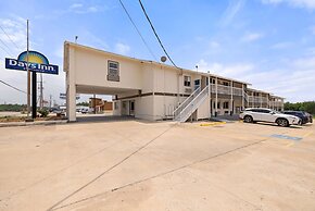 Days Inn by Wyndham Kenedy/Karnes City