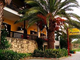 Finikas Apartments Polichrono