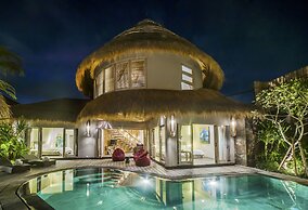 Luxury Villas Merci Resort 3 Bedrooms Seminyak 1