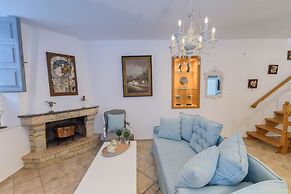 Hydra's Pearl - Blue Pearl