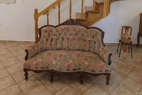 Hydra's Pearl - Blue Pearl