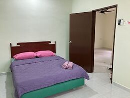 Hanna Homestay Kangar