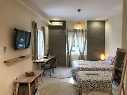 Flight Apartment Airport