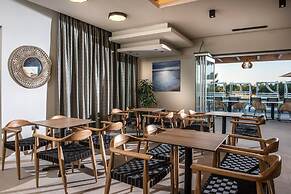 Malena Hotel & Suites - Adults Only by Omilos Hotels