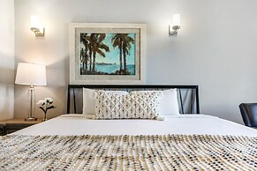 Fully Furnished Condos Near St Charles