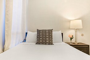 Fully Furnished Condos Near St Charles