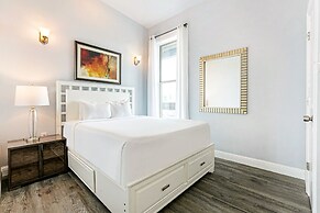 Fully Furnished Condos Near St Charles