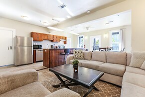 Fully Furnished Condos Near St Charles