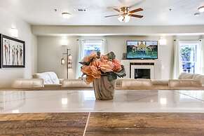 Fully Furnished Condos Near St Charles