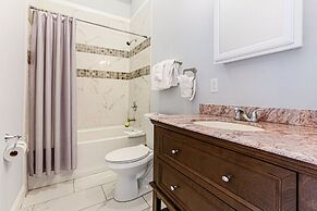 Fully Furnished Condos Near St Charles