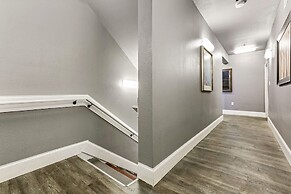 Fully Furnished Condos Near St Charles