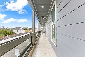 Fully Furnished Condos Near St Charles