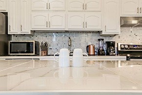 Fully Furnished Condos Near St Charles