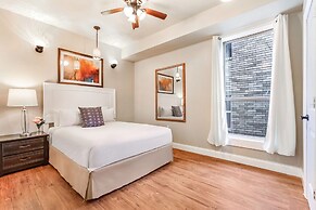 Fully Furnished Condos Near St Charles