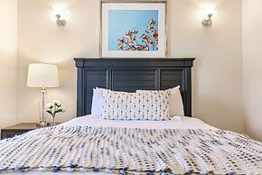 Fully Furnished Condos Near St Charles