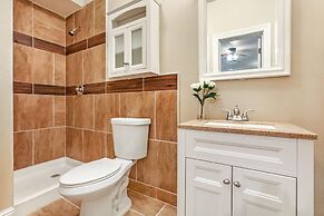 Fully Furnished Condos Near St Charles