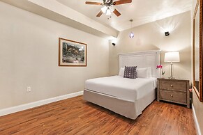 Fully Furnished Condos Near St Charles