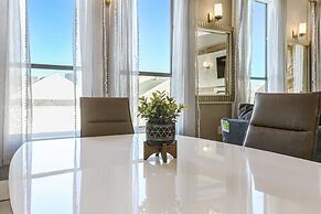 Fully Furnished Condos Near St Charles