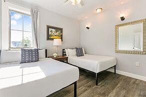 Fully Furnished Condos Near St Charles