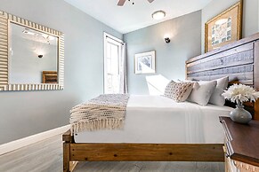 Fully Furnished Condos Near St Charles