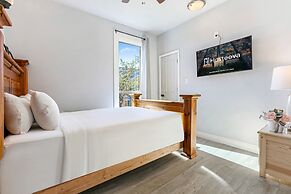 Fully Furnished Condos Near St Charles