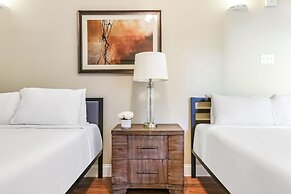 Fully Furnished Condos Near St Charles