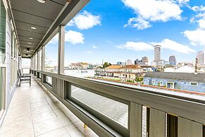 Fully Furnished Condos Near St Charles