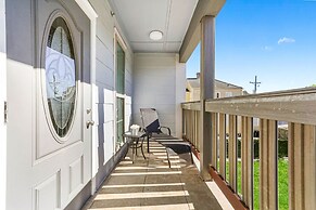 Fully Furnished Condos Near St Charles