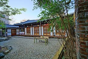 Hanok Mibbeum