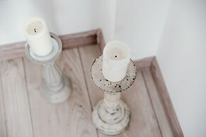 MARK'S GALLERY - By MyHomeInComo