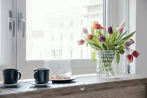 MARK'S GALLERY - By MyHomeInComo