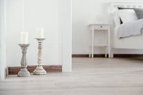 MARK'S GALLERY - By MyHomeInComo