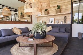 Fabulous 3BR Boho-chic Style, Umalas With Staff