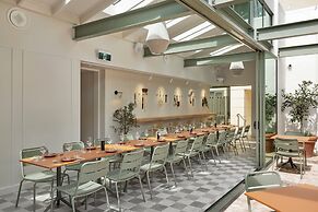 Majestic M Suites