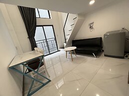 Smiley Apartment District 2