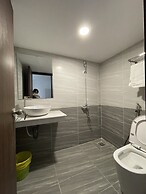 Smiley Apartment District 2