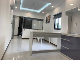 Smiley Apartment District 2