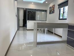 Smiley Apartment District 2