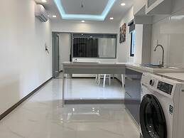 Smiley Apartment District 2